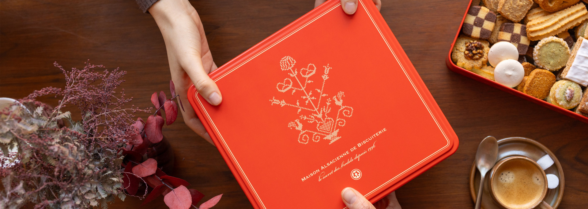 Buy one tin, get another tin free