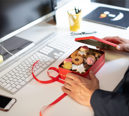 Corporate gifts, alsatian biscuits